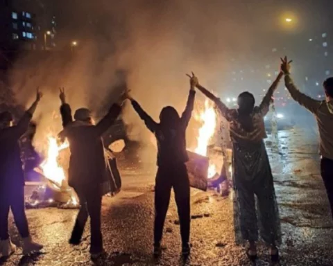 Iranian youths protest