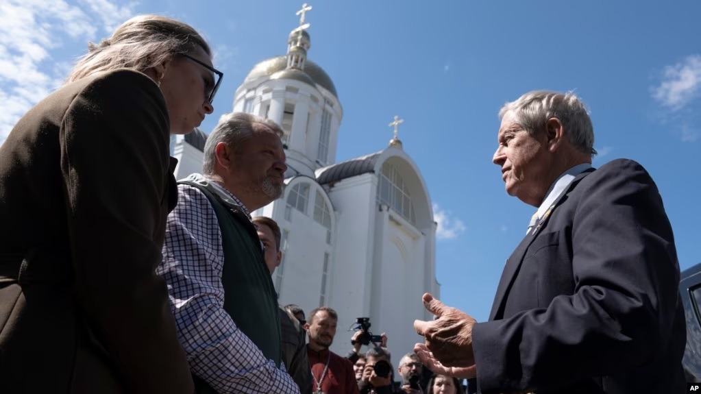 U.S. Helsinki Commission Chairmen Joe Wilson (right) during 2023 visit to Bucha, Ukraine.